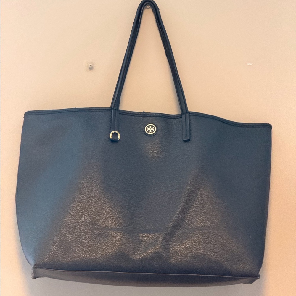 Tory Burch Black Leather Tote with Logo Medallion
